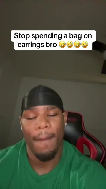 Been tryna put yall boys in bro 😭😭 #fypシ゚viral #earrings 