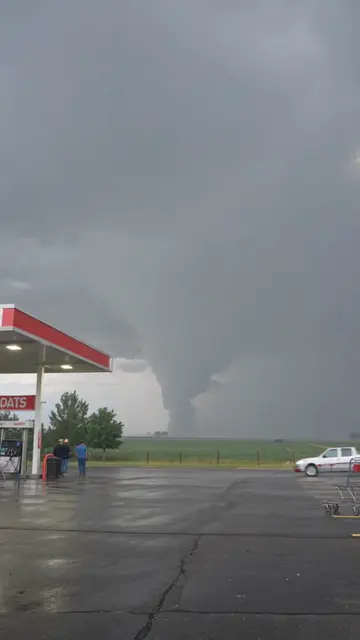 #tornado #storm #trump 