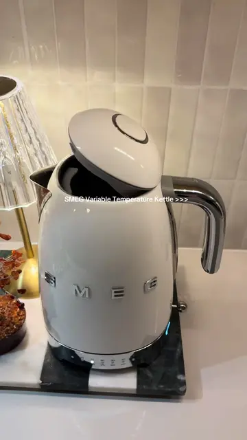 One of the prettiest kitchen appliances I own. The adjustable temperature settin