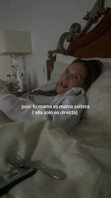 ella es tan nonchalant solo lo dice lo que piensa jajajajaa  "dating" life pq ha