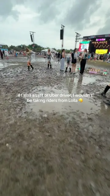 the mud at Lollapalooza is pretty insane 😅 #lollapalooza 