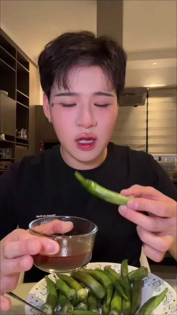 and the okra chronicle continues… 😝💘🤭 i got fresher and smaller ones na !! th