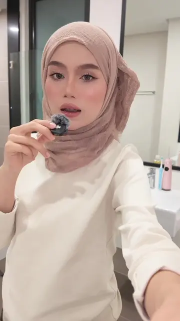 walaupun video tu dah dekat seminggu tapi sampai ke harini orang ashek dm pakai 