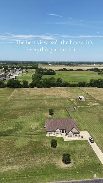 📍Royse City, TX 5 acres + 2664sqft 3 bed, 4 bath home + hidden staircase + 10x1