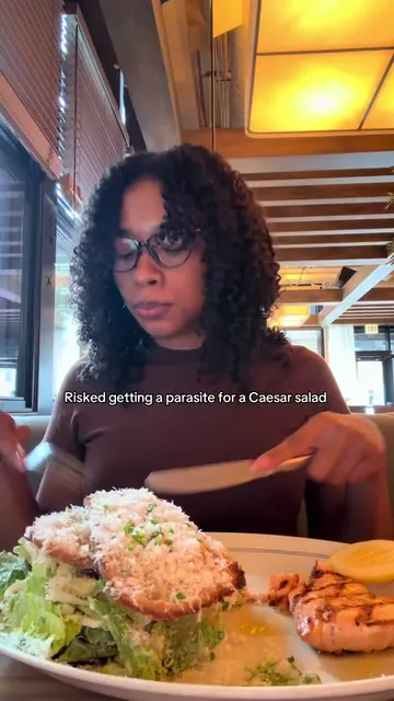 Umm 🤔 I’ve been eating salads still 🫣🫣 #salad #parasite #caesarsalad #salmonc