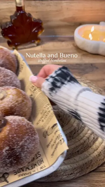 Half are Kinder Bueno… half are Nutella… but which one would you grab first? 🤤 