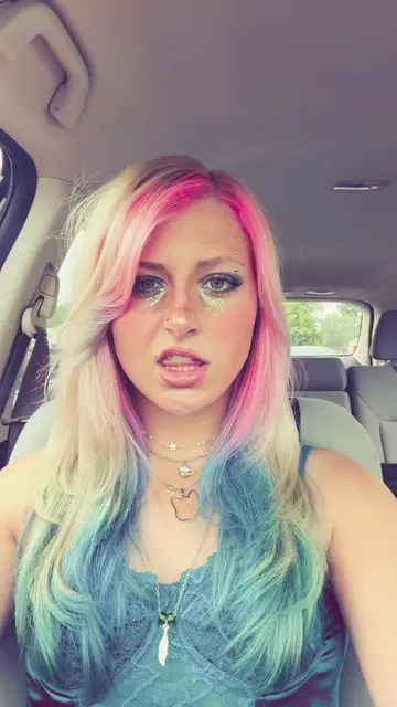 hi hi hehehehe #kesha #blowthisup #unicorn #inspo #swag 