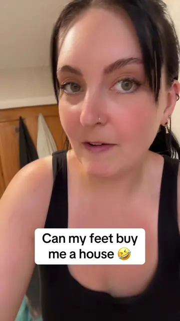 My feet bought my dinner 🤣 #feet #foot #socks #sellingsocks #sidehustle 