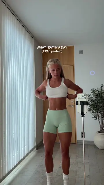 what a full day of eating can look like for me 🌱 here are a few tips to make it