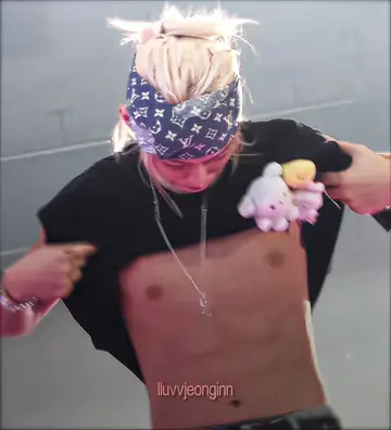 the outfits hello?? #felix #felixedit #straykids #straykidsedit #fyp original co