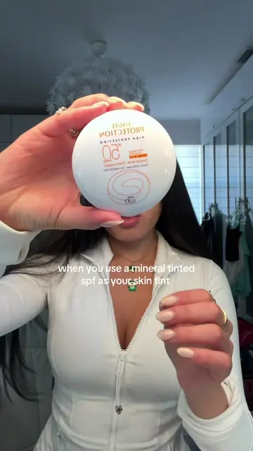 Not every day calls for a full face. The Avène SPF 50 Mineral Tinted Compact has