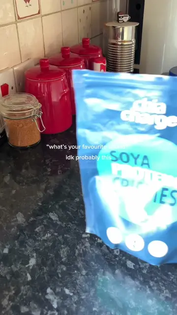 one thing about me, i will put soya protein crispies on EVERYTHING!!! yogurt, oa