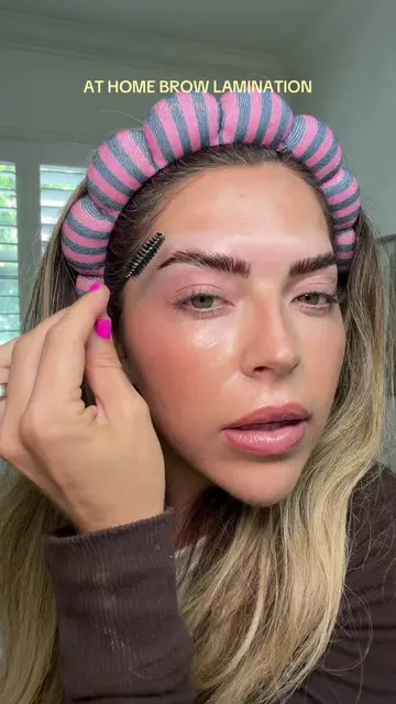 At home brow lamination step by step ✨💅🏼#browlaminationtutorial #browlaminatio