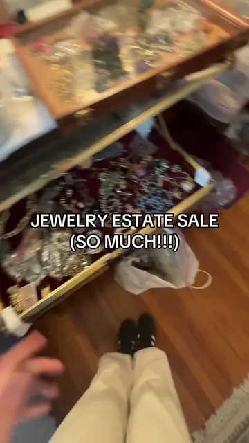 My haul is going to be in 2 parts because there’s just SO MUCH #estatesalejewelr
