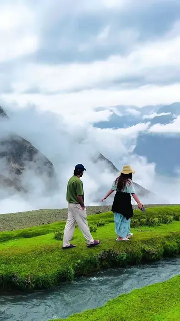@zrqvibes  *Need 10k Followers*  Plan your perfect customized By air trip & by r