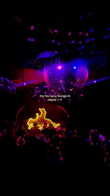 #miami #marylous #lounge #thingstodoinmiami #miamigirls 