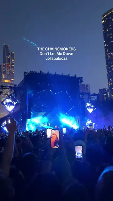 THE CHAINSMOKERS don’t let me down lollapalooza in chicago at perry’s!!! @The Ch