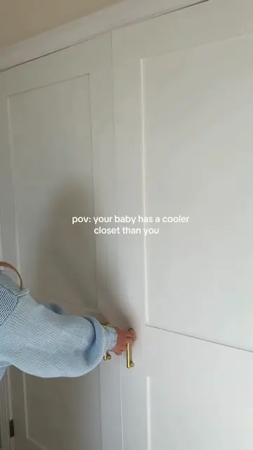 The cutest little closet 💌 #babycloset #babyclothes #babynursery #babyroom #bab