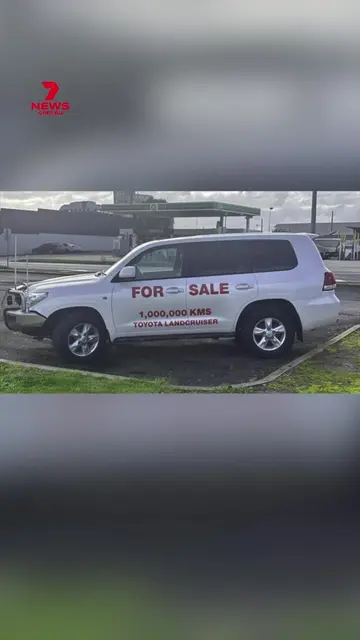 A Victorian man is auctioning off his Toyota LandCruiser after notching up 999,9