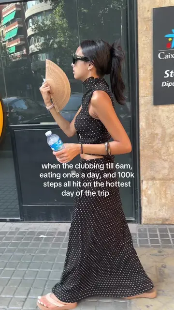 it’s rough #travel #traveltiktok #spain #barcelona #traveltok 