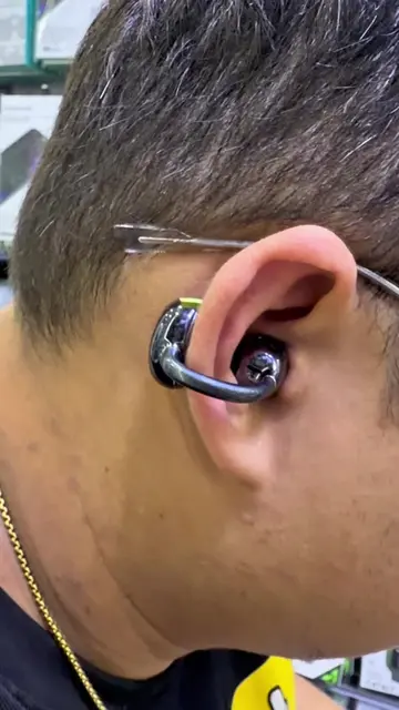 🤖 भविष्यको AI प्रविधि अब तपाईंको कानमा! WiWU O301/O202 AI Open-Ear Earbuds! 🔥✨