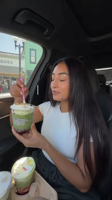 If you get anything.. BERRY PIE MATCHA 🥧   #heatwaves #pacificgrove #matcha #ro