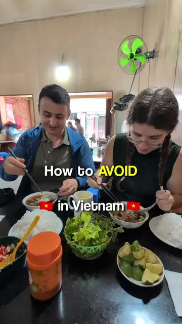 DON'T be afraid of street food! 👇🇻🇳🤢 Vietnamese food gets such a bad rep... 