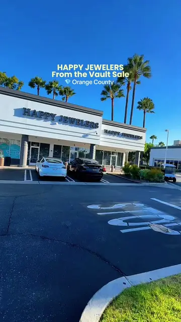 Happy Jewelers is back with their exclusive “From the Vault” sale!  I had to get