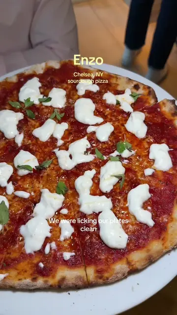 Did someone say gut healthy pizza @ENZO NYC  10/10 for a crispy thin crust and s