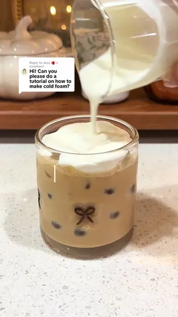 Replying to @Jess 🍓 | How to make the perfect cold foam at home ☁️ Ingredients: