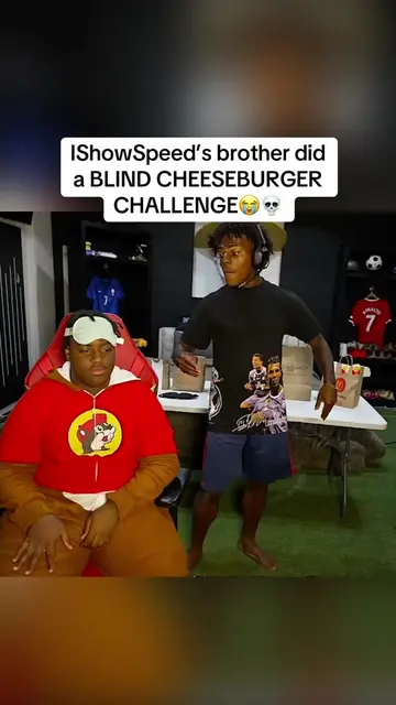 IShowSpeed’s brother did a BLIND CHEESEBURGER CHALLENGE😭💀 #ishowspeed 