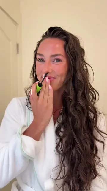 getting ready for dinner with a fresh tan & the perfect @L’OCCITANE summer scent