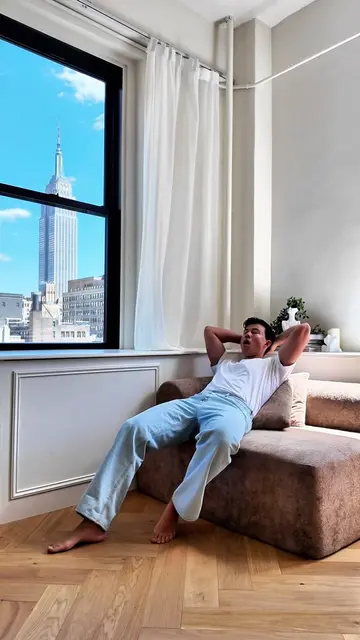 Cocktail party coming up? Go with the AWEARNESS by @kennethcole CHILLFLEX suit. 