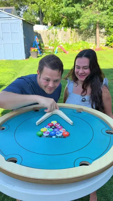 Carrom styled 8 ball pool from @Carrooka Boards North America #8ballpool #carrom