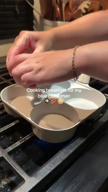 “Perfect for breakfast meal prep in half the time 🤯🥞 comment ‘PAN’ if you want