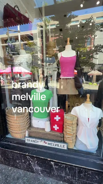 here’s what I saw at brandy melville today!!! 🛍️🛍️🛍️ #brandymelville #vancouv