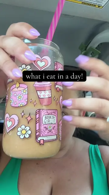 lots of good food this day🤪🤪 #wieiad #eatwithme #matt #coffee #mallfoodcourt 