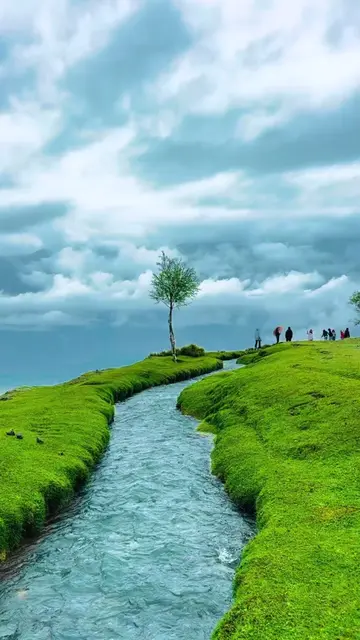 Guess This Place ?  5k Award 🥇   @zrqvibes   Best Time To Visit (May - August) 