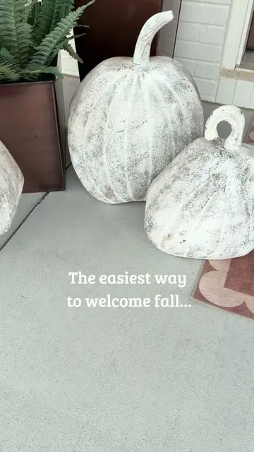 Fall decorating starts at the front door. 🍂 These rustic metal pumpkins from @B