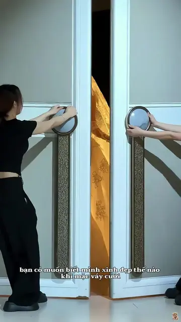 Bạn có thích mẫu váy cưới đuôi cá ren này không? Cô dâu nào yêu kiểu váy cưới co