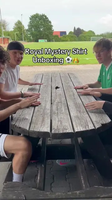 Royal Mystery Unboxing 👑⚽️ #unboxing #mysterybox #mysterychamps #fussball #foot