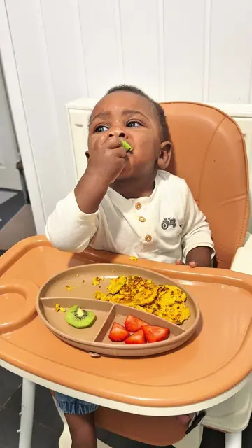 Another easy and nutritious lunch for my 7-month-old. 💙 Today’s meal: 🥕 Carrot