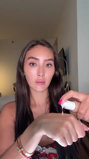 It’s so important to choose makeup products that stay all day! That’s why I love