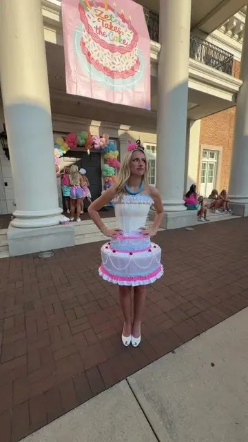 wdym no one else wanted to be a cake? #rushtok #bamarush #sorority #sororitychec