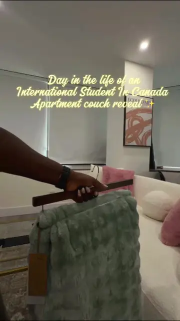 My couch is finally here🤭✨. What do you think? Would you have picked this couch