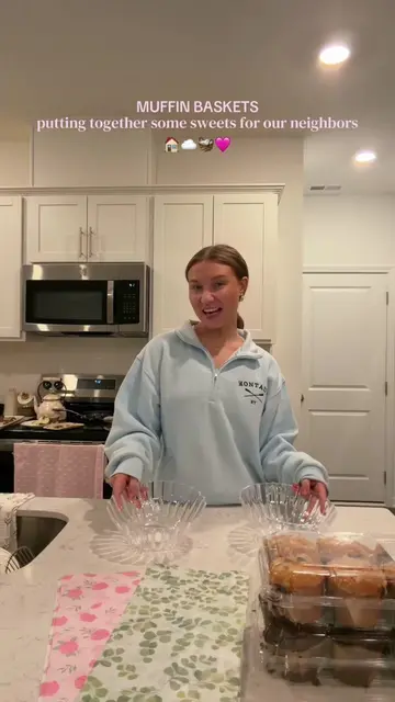 I’ve always looked forward to putting together a little gift for our neighbors💗