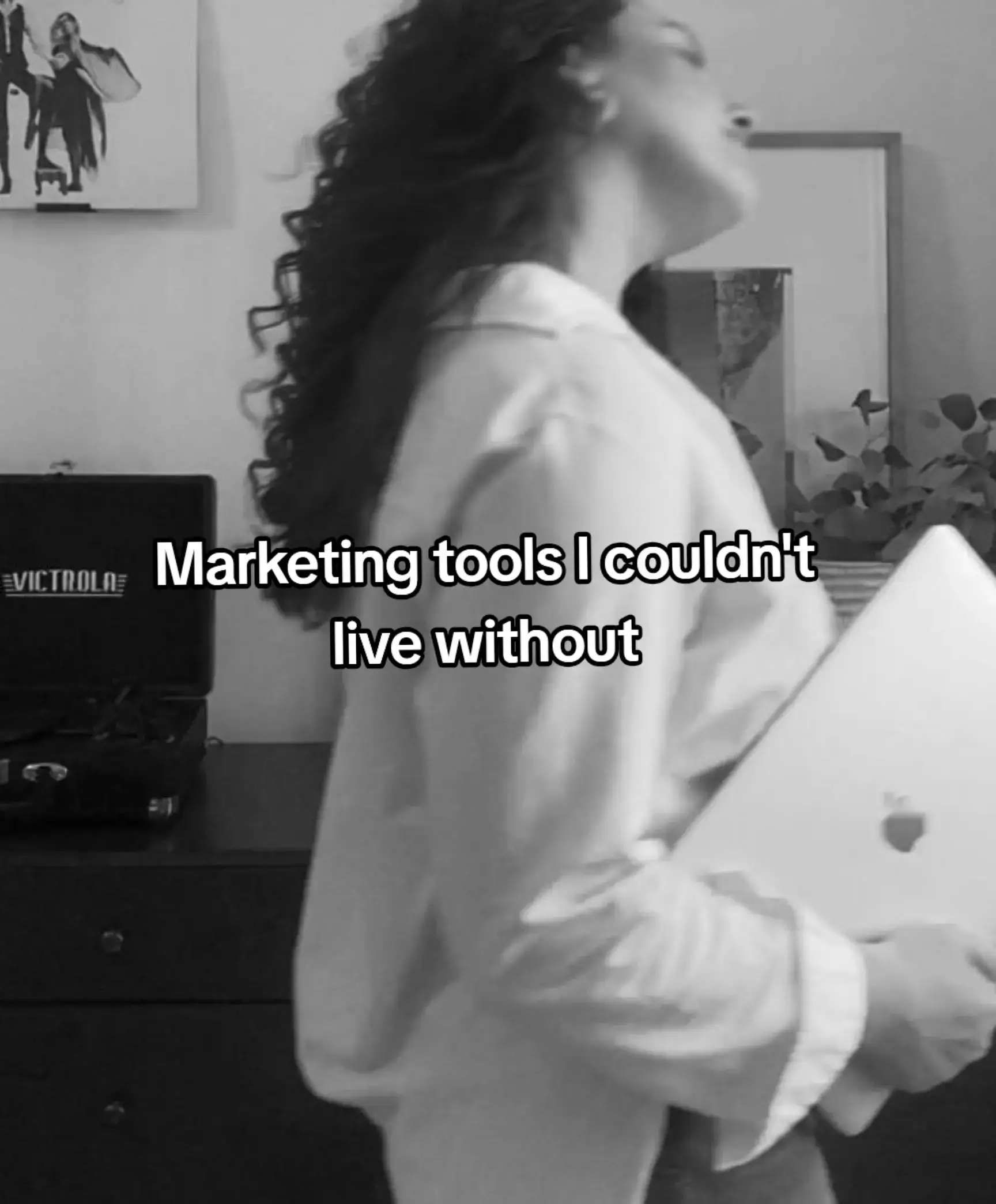 I'm done gatekeeping my favorite marketing tools 🤝 #marketingcareer #portfoliow