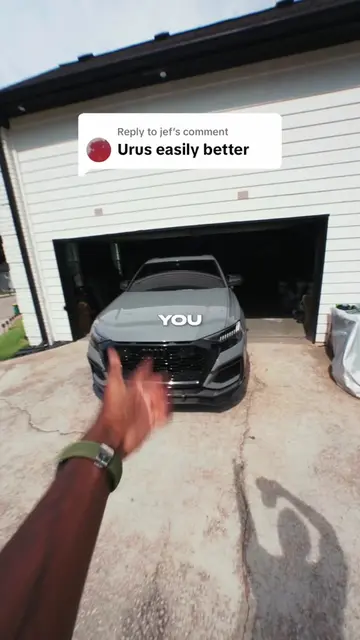 Audi RSQ8 vs Lamborghini Urus 😬 #Tech #cartech #carreview #carslover #technolog