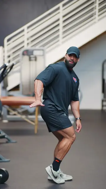 Sculpt strong, shapely legs 🔥 This dumbbell routine hits every angle glutes, qu