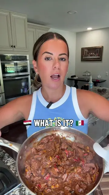 Well is it Iraqi chilifry or Mexican fajita? Let me know 😅   Recipe:  1 cup sli